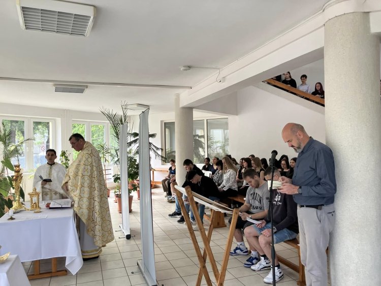Szent Liturgia ballagó diákjainkkal