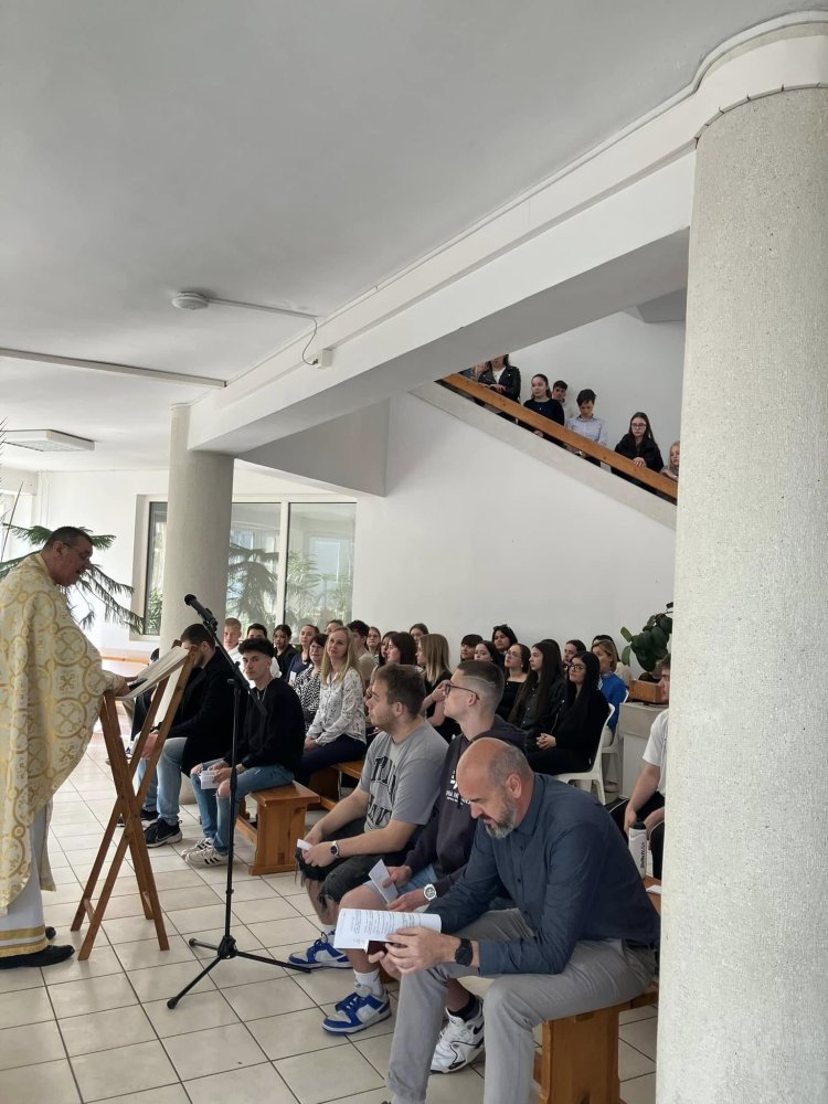 Szent Liturgia ballagó diákjainkkal
