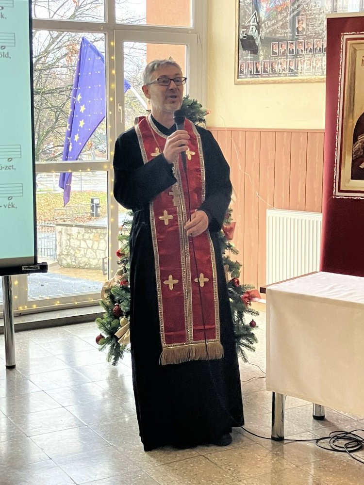 Második gyertyánk is lángra lobbant