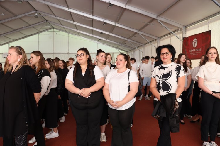 Ünnepélyes keretek között búcsúztattuk a 2025/2026-os tanévet.