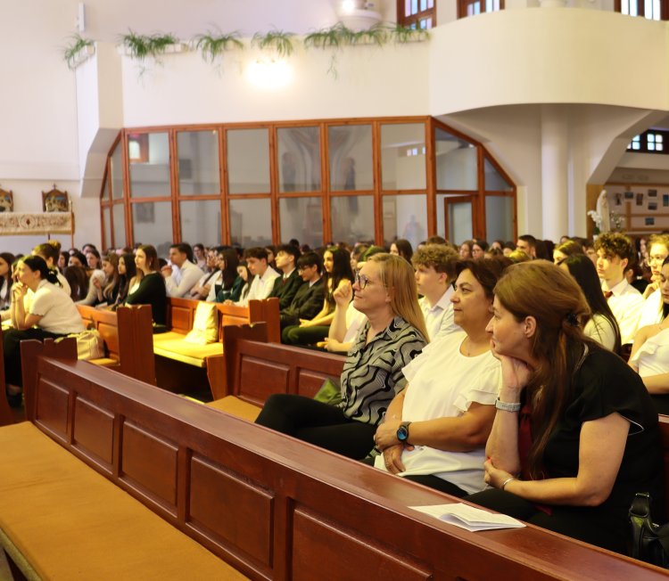 Ünnepélyes keretek között búcsúztattuk a 2025/2026-os tanévet.