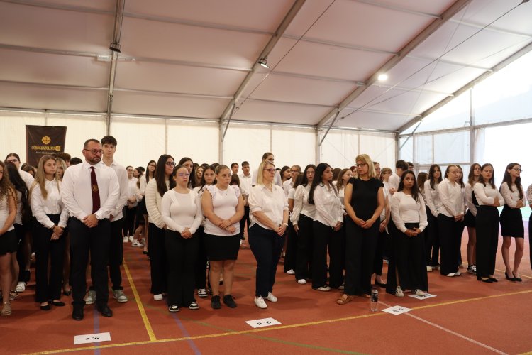 Tanévnyitó és kettős jubileum a Szent Lászlóban