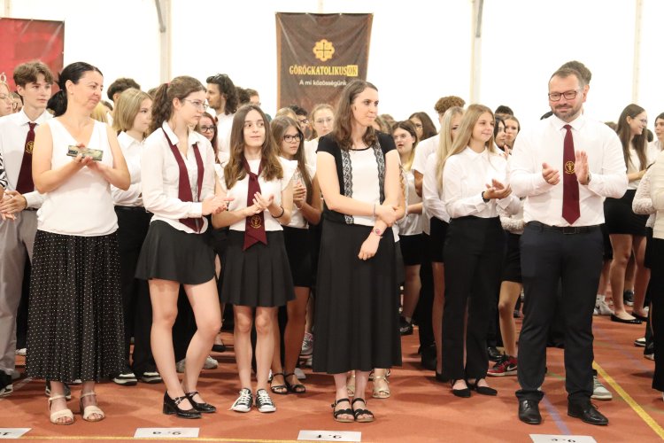 Tanévnyitó és kettős jubileum a Szent Lászlóban