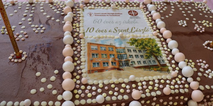 Tanévnyitó és kettős jubileum a Szent Lászlóban